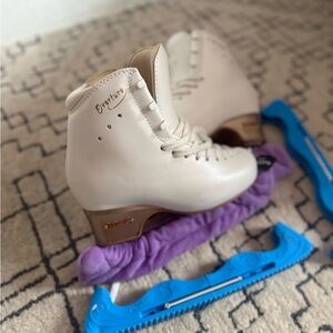 Edea Overture Ice Skates NEW